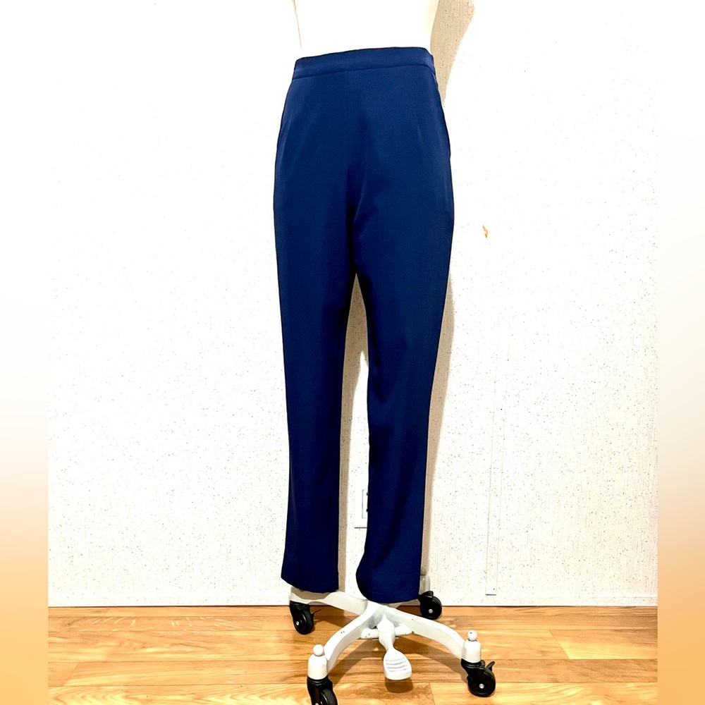 NWOT!! 🆕 L’atiste  Navy Trousers Small Women